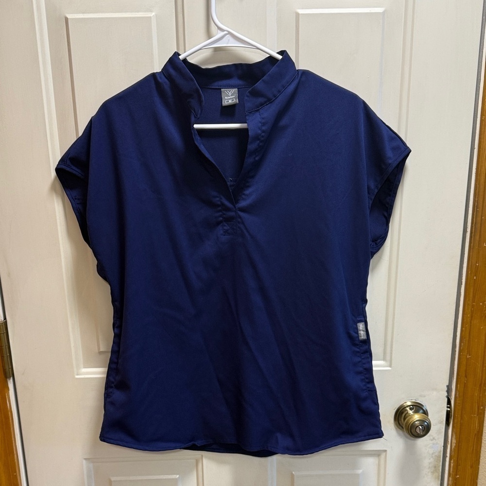 NiaaHinn navy blue scrubs top size M